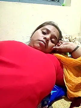 Snapshot of Hot_crety chatting on 28, 10, 2025 Hot crety online show from 28, 10, 2025