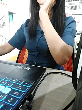 meomeocute online show from 16, 4, 2026