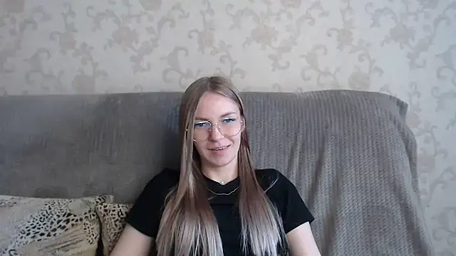 HitGyrl online show from 14, 6, 2026