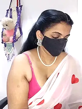 Snapshot of sneha_bebo chatting on 27, 10, 2025 sneha bebo online show from 27, 10, 2025