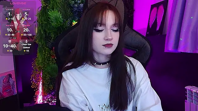 Snapshot of LiliLuna chatting on 25, 2, 2026 LiliLuna online show from 25, 2, 2026