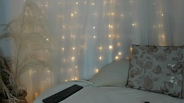 arianna cox   online show from 19, 9, 2025