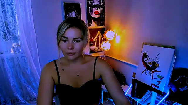 LoraBoyar online show from 30, 6, 2026