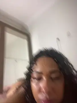 jhennyfer online show from 17, 3, 2026