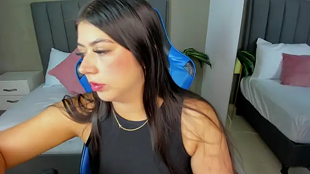 Snapshot of anagil_ chatting on 25, 5, 2026 anagil online show from 25, 5, 2026