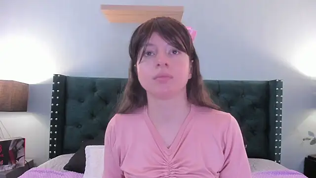 Snapshot of VioletaNova chatting on 11, 5, 2026 VioletaNova online show from 11, 5, 2026