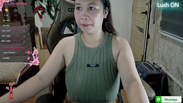 Snapshot of sweet-candy07 chatting on 19, 11, 2025 sweet-candy07 online show from 19, 11, 2025