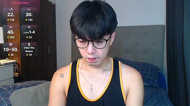 Snapshot of Addictiveboi chatting on 23, 10, 2025 Addictiveboi online show from 23, 10, 2025