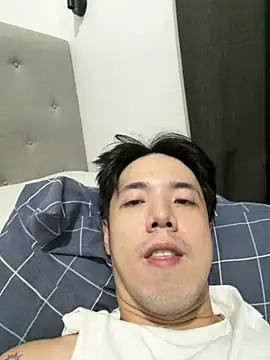 Snapshot of Addictiveboi chatting on 11, 11, 2025 Addictiveboi online show from 11, 11, 2025