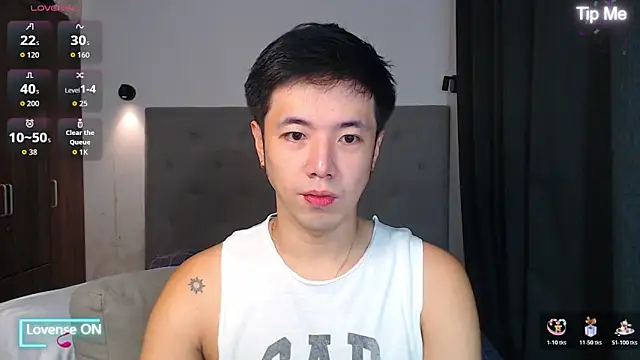 Snapshot of Addictiveboi chatting on 14, 12, 2025 Addictiveboi online show from 14, 12, 2025