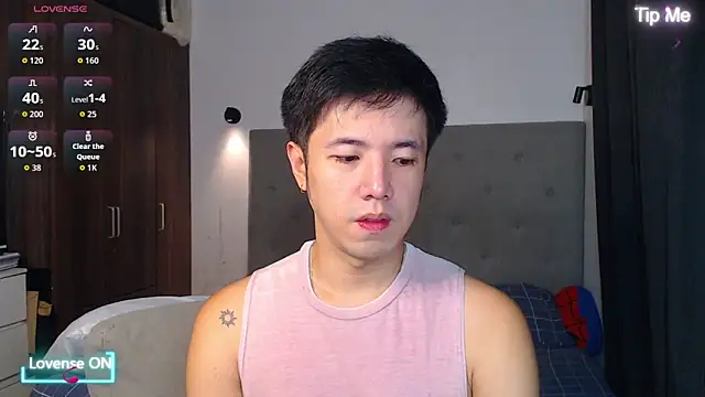 Snapshot of Addictiveboi chatting on 18, 12, 2025 Addictiveboi online show from 18, 12, 2025