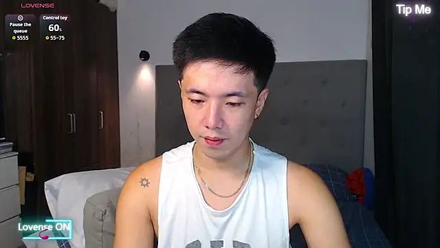 Snapshot of Addictiveboi chatting on 20, 12, 2025 Addictiveboi online show from 20, 12, 2025