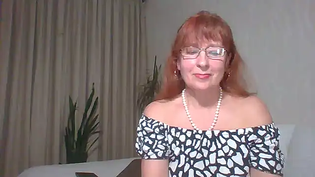 Snapshot of Marellaa chatting on 8, 4, 2026 Marellaa online show from 8, 4, 2026