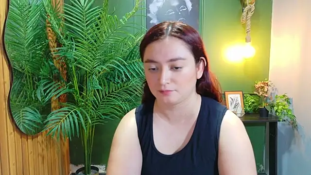 Snapshot of Anaa_Rose chatting on 4, 7, 2026 Anaa Rose online show from 4, 7, 2026
