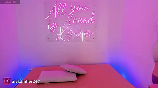 Snapshot of aleksandramiller_ chatting on 29, 4, 2026 aleksandramiller online show from 29, 4, 2026