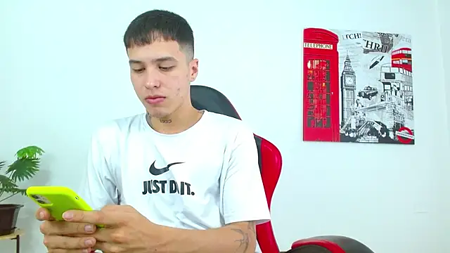 Cumandres18 online show from 2, 3, 2026