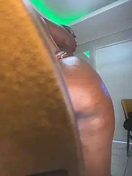 BQueen223 online show from 26, 10, 2025