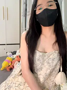 Snapshot of Dior_baby chatting on 30, 10, 2025 Dior baby online show from 30, 10, 2025