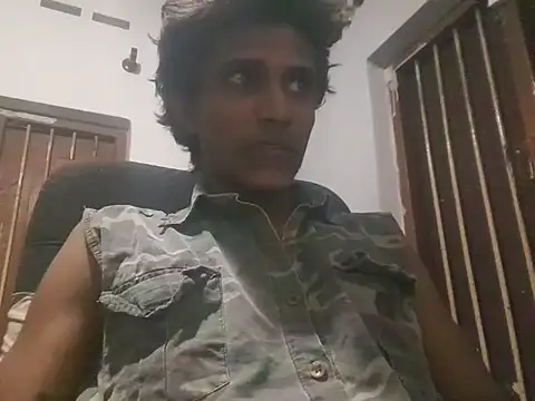 Snapshot of Ashy2001 chatting on 11, 9, 2025 Ashy2001 online show from 11, 9, 2025