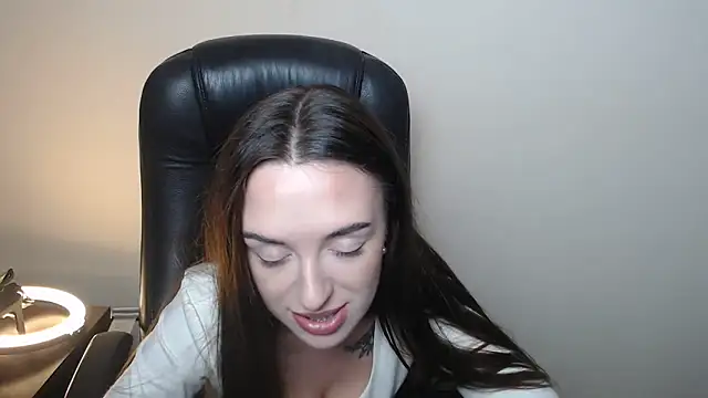 BonnieX  online show from 20, 4, 2026