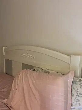 Ella-A9 online show from 19, 11, 2025