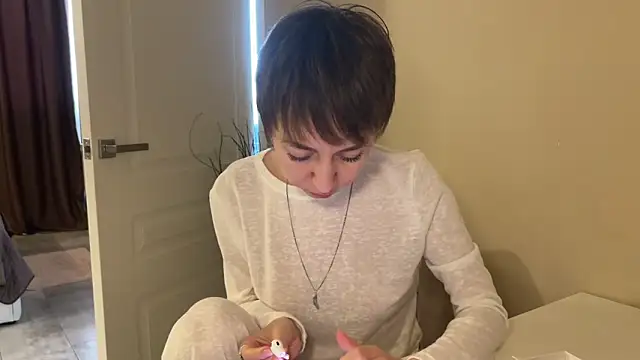 daniellia  online show from 11, 1, 2026