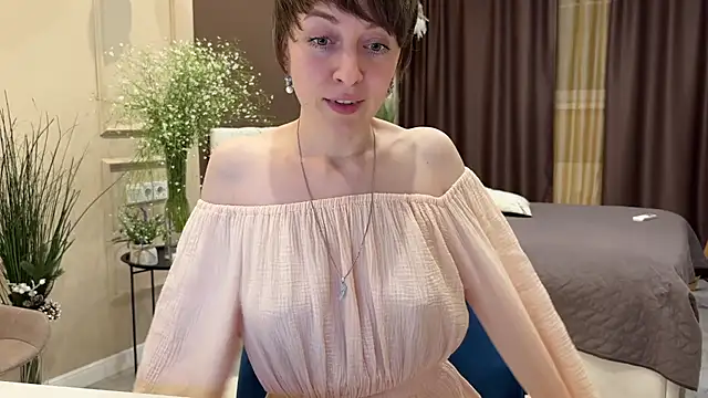 Snapshot of daniellia_ chatting on 10, 5, 2026 daniellia online show from 10, 5, 2026