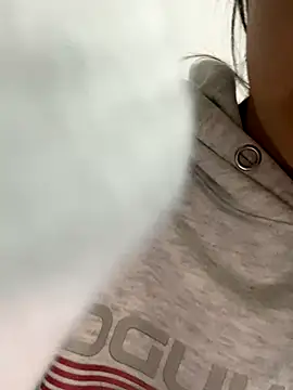 Snapshot of MengMeng0515 chatting on 17, 11, 2025 MengMeng0515 online show from 17, 11, 2025