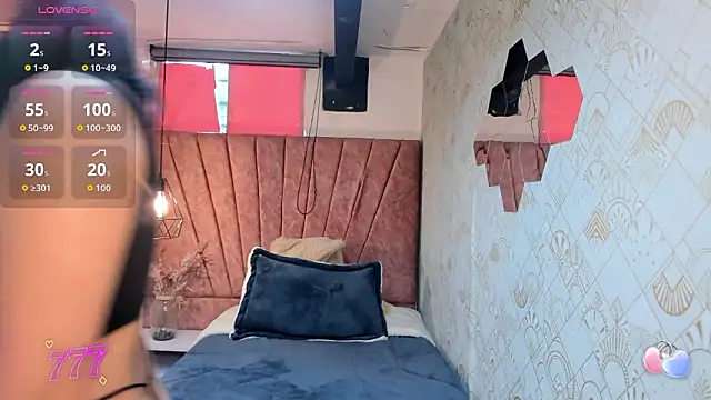 Kiara Cruz   online show from 25, 3, 2026