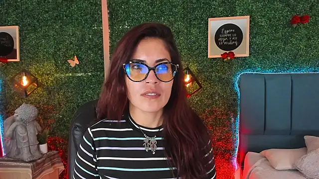 Snapshot of Linagh_ chatting on 9, 3, 2026 Linagh online show from 9, 3, 2026