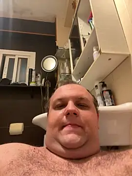 Snapshot of ArturoElPeque chatting on 19, 10, 2025 ArturoElPeque online show from 19, 10, 2025