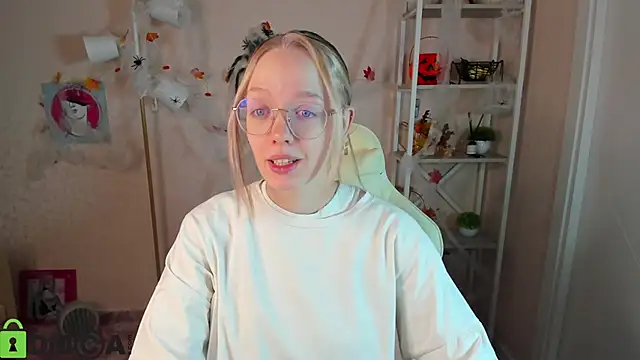 R0cket bunny online show from 27, 10, 2025