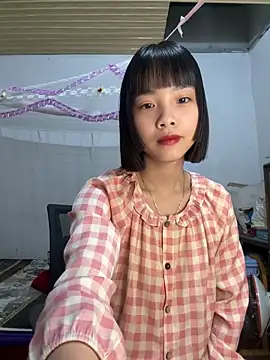 Snapshot of andymi1 chatting on 4, 4, 2026 andymi1 online show from 4, 4, 2026