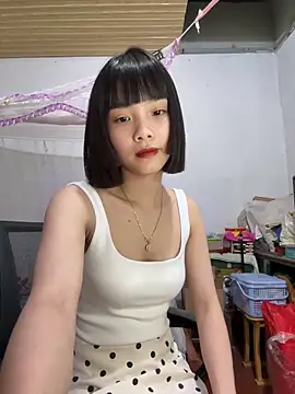 Snapshot of andymi1 chatting on 9, 4, 2026 andymi1 online show from 9, 4, 2026