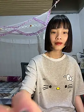 Snapshot of andymi1 chatting on 10, 4, 2026 andymi1 online show from 10, 4, 2026