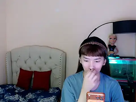 ShantalFoxxy  online show from 2, 4, 2026