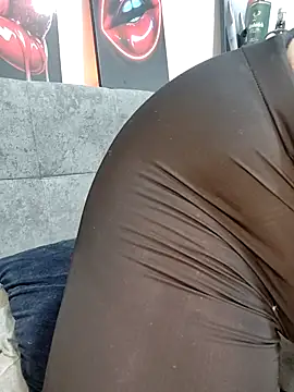 Snapshot of AlexxiaaMat chatting on 16, 12, 2025 AlexxiaaMat online show from 16, 12, 2025