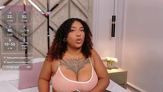 Snapshot of Cristal-Jonnes chatting on 6, 2, 2026 Cristal-Jonnes online show from 6, 2, 2026