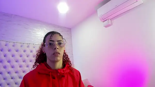 Snapshot of Pamelamiler__ chatting on 4, 5, 2026 Pamelamiler online show from 4, 5, 2026