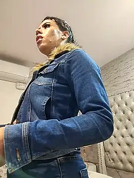 Snapshot of Pamelamiler__ chatting on 9, 5, 2026 Pamelamiler online show from 9, 5, 2026