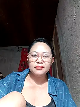 Everleigh mom online show from 7, 1, 2026