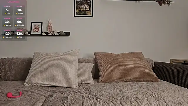 HotFrictions online show from 6, 10, 2025