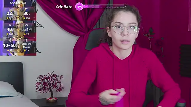 Snapshot of RavennMoonn chatting on 30, 9, 2025 RavennMoonn online show from 30, 9, 2025