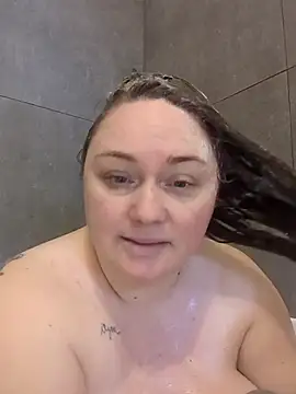 Snapshot of BrokenWife chatting on 3, 2, 2026 BrokenWife online show from 3, 2, 2026