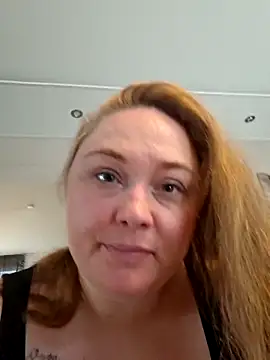 Snapshot of BrokenWife chatting on 16, 4, 2026 BrokenWife online show from 16, 4, 2026