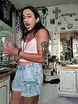 Snapshot of TranSexualJade95 chatting on 27, 5, 2026 TranSexualJade95 online show from 27, 5, 2026