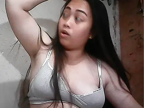 Snapshot of Pinay_Chubby20 chatting on 18, 5, 2026 Pinay Chubby20 online show from 18, 5, 2026