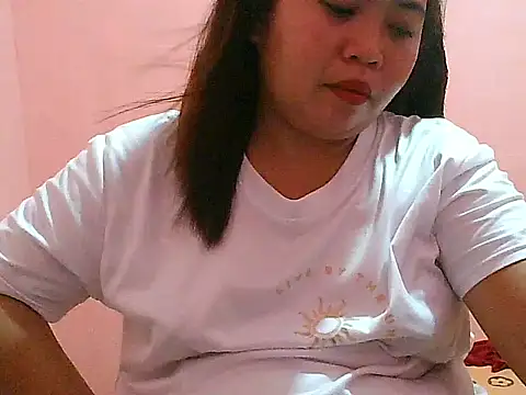 Snapshot of fresh_rosie chatting on 5, 5, 2026 fresh rosie online show from 5, 5, 2026