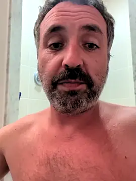 Snapshot of cloudymatt chatting on 11, 10, 2025 cloudymatt online show from 11, 10, 2025