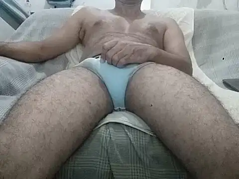 Snapshot of Rolludo_ chatting on 11, 5, 2026 Rolludo online show from 11, 5, 2026